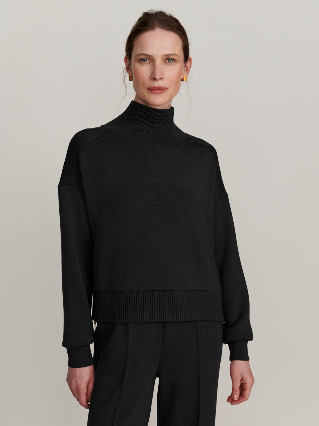 Celia High Neck Crop Sweat (Black)