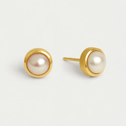 Signature Midi Knockout Studs - Gold / - Pearl