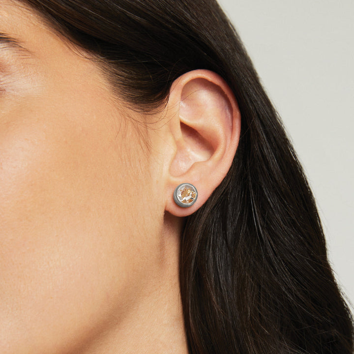 Signature Midi Knockout Studs - Silver / Crystal Quartz