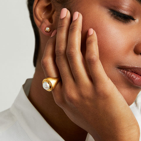 Mini Signet Ring - Gold / Pearl