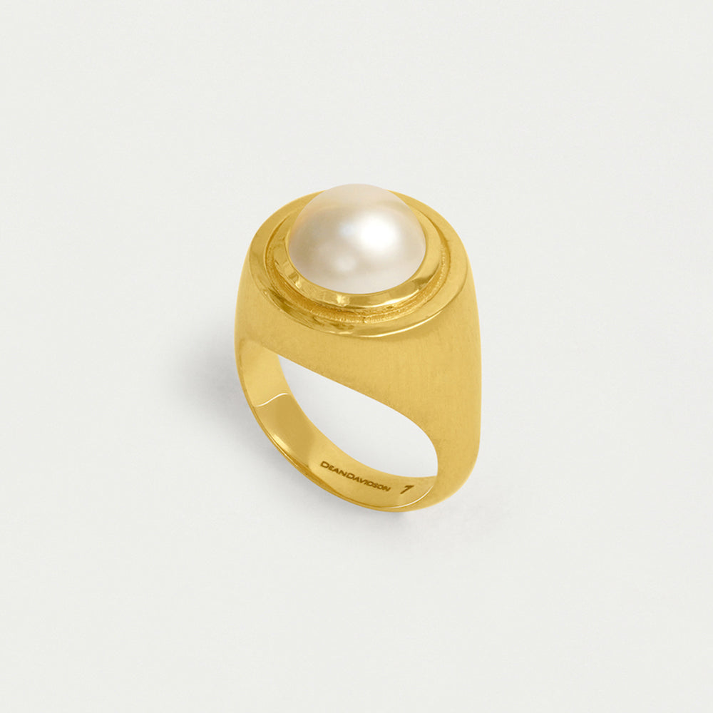 Mini Signet Ring - Gold / Pearl